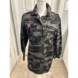 Anna Cai Embellished Camo Utility Jacket w/ Jeweled Shoulders & Bow Detail med
